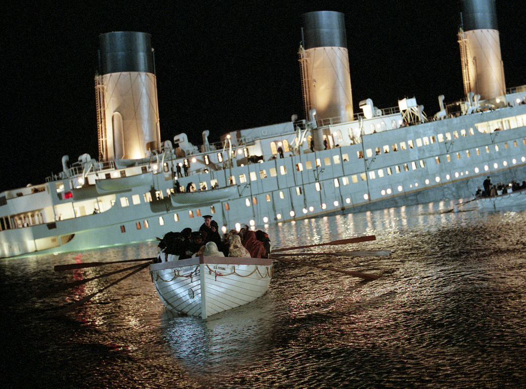 The True Story Behind The Titanic S Cuddling Couple