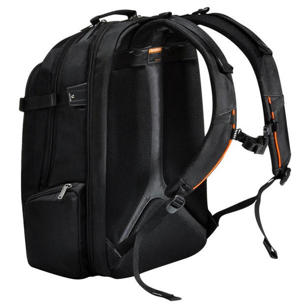 Everki Titan Backpack Review - Impulse Gamer