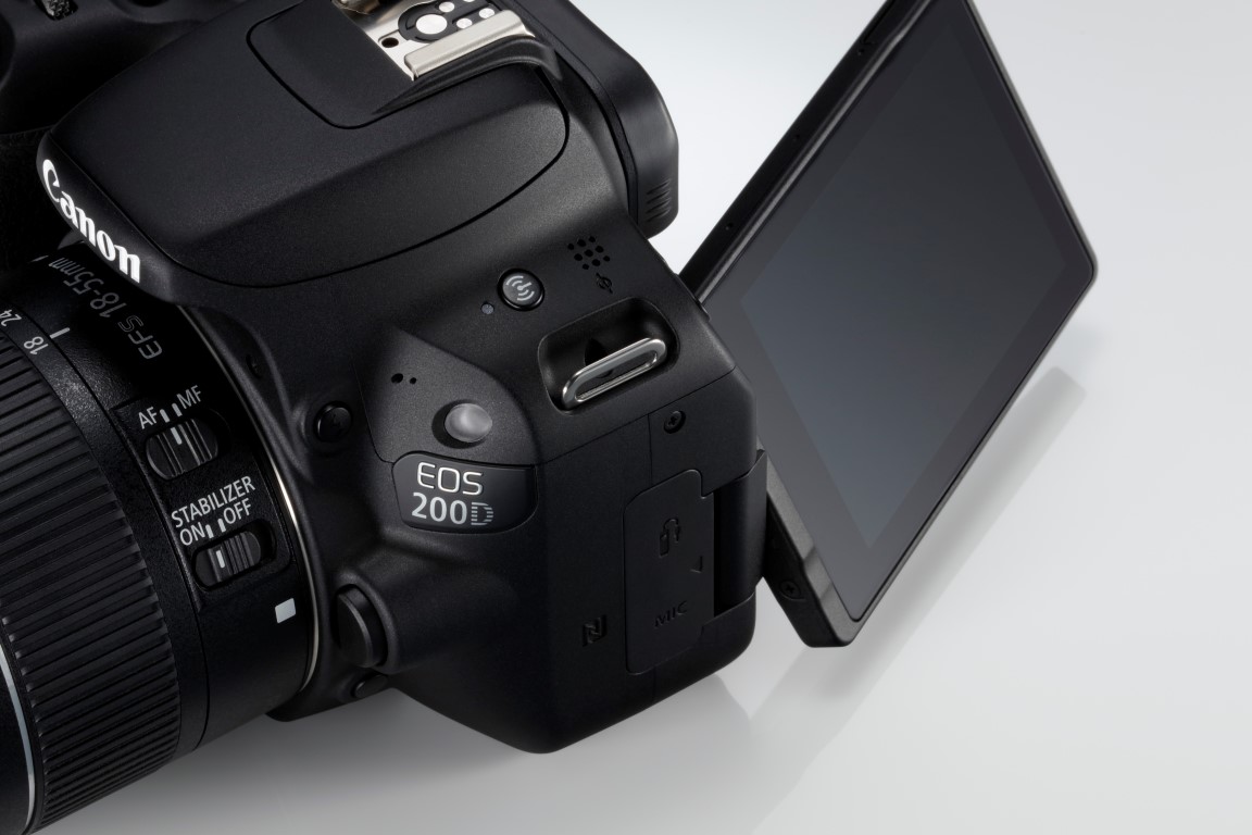EOS 200D for Beginners: How to Use Creative Auto Mode for Further Creative  Expression