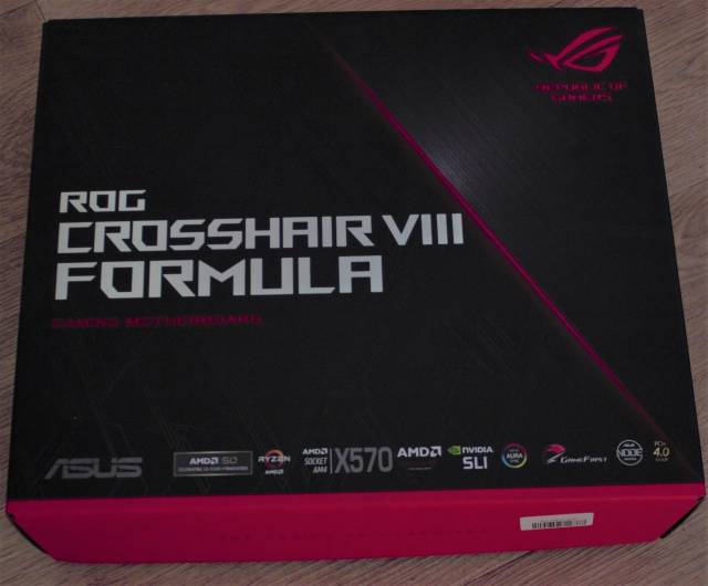 ASUS ROG CROSSHAIR VIII FORMULA - unsealed box as delivered