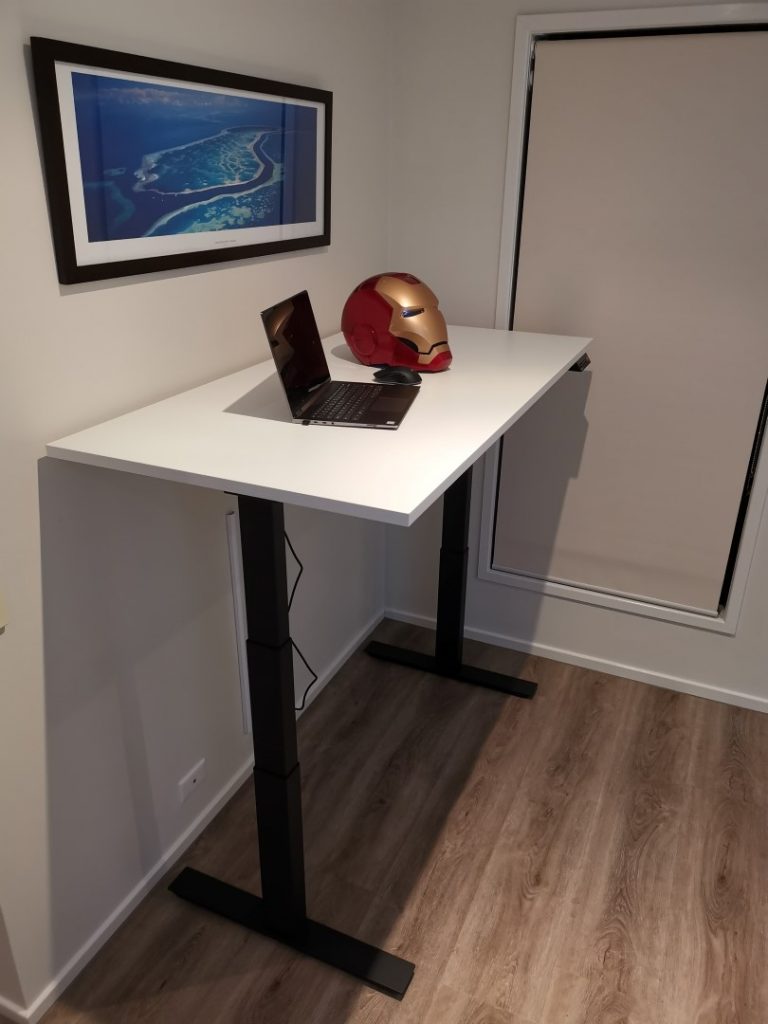UpDown PRO Series Electric Standing Desk Review (2022) - Impulse Gamer