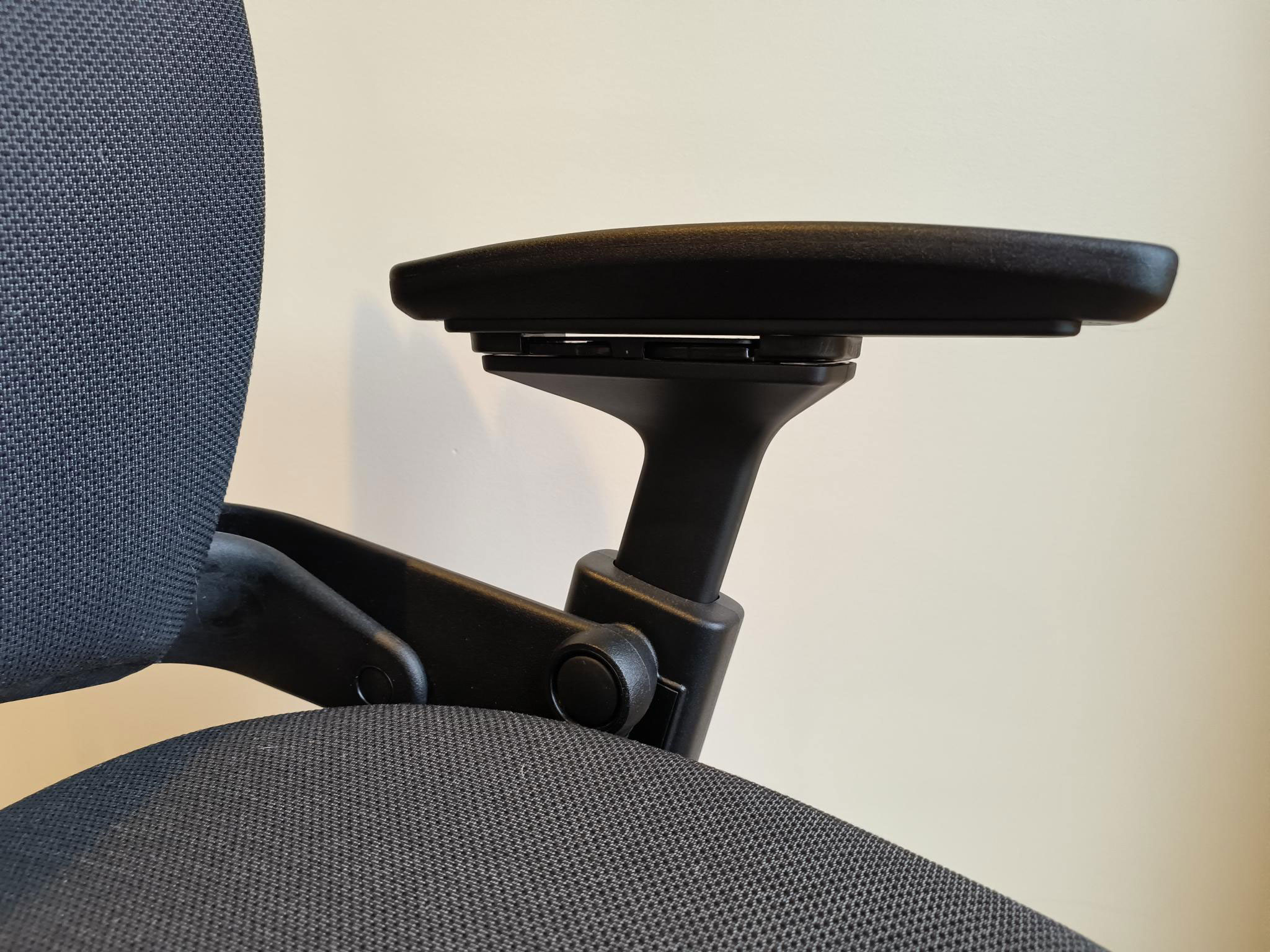 Steelcase leap sales 3d knit