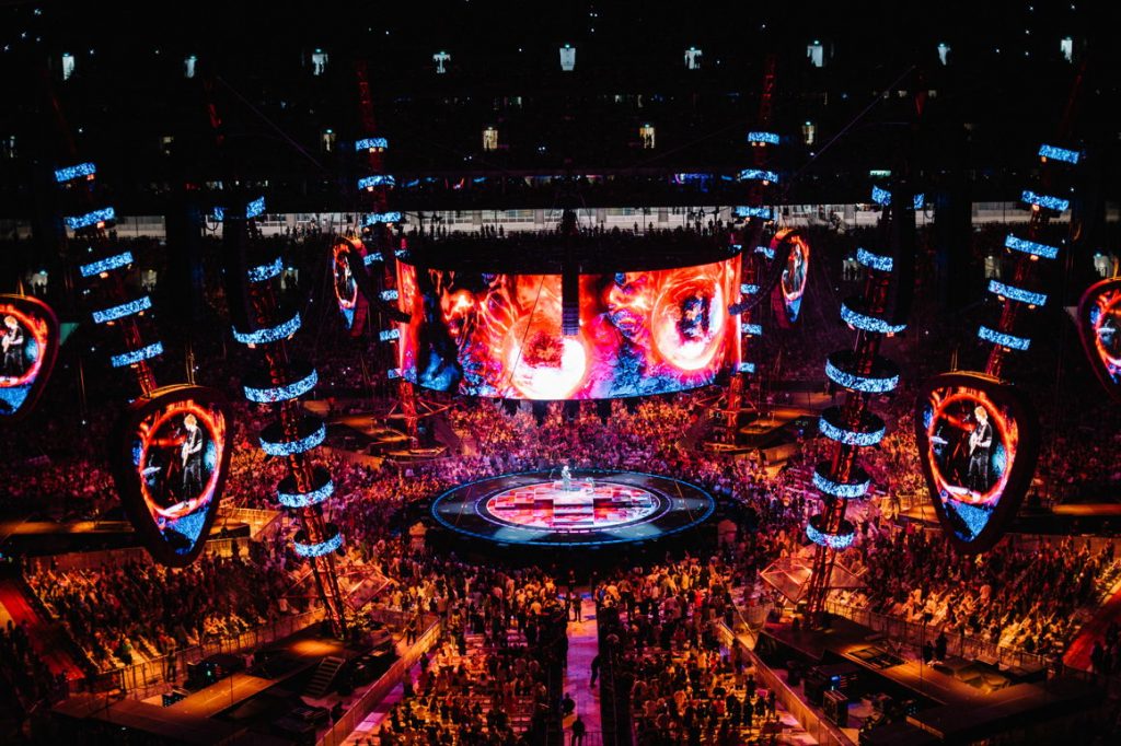 ED SHEERAN MELBOURNE MCG CONCERT BREAKS AUSTRALIAN RECORD FOR MOST