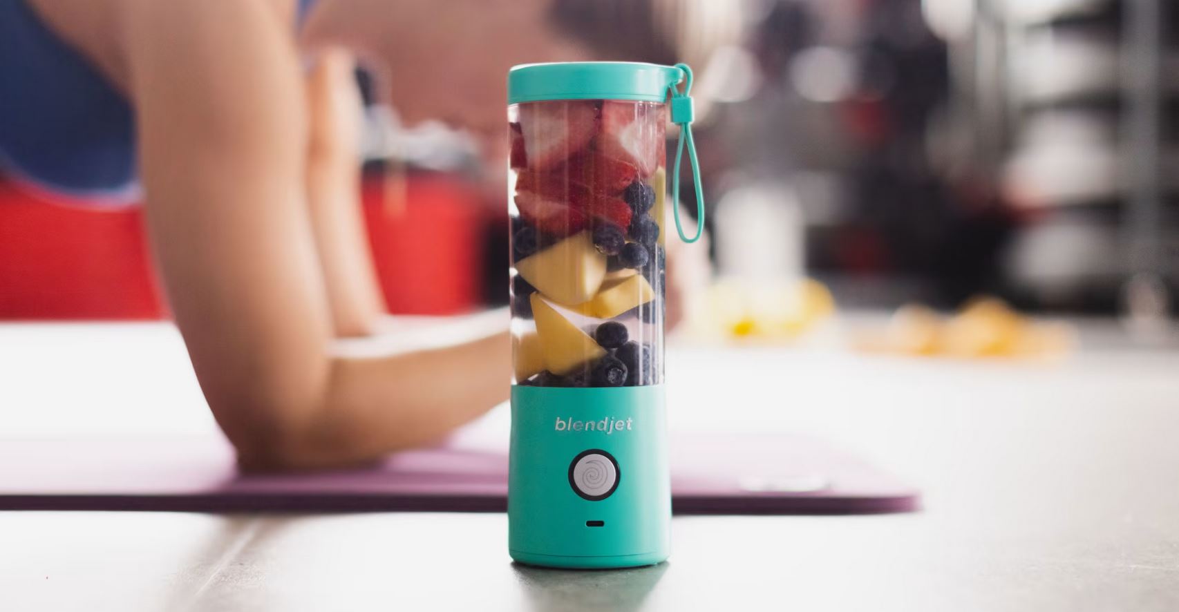 BlendJet 16-oz Mint Pulse Control Blender in the Blenders